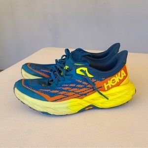 Hoka Speedgoat 5, size 11
